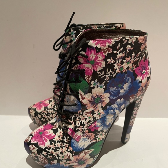 Aldo Agreda Floral Booties Size 6.5 - Picture 3 of 6